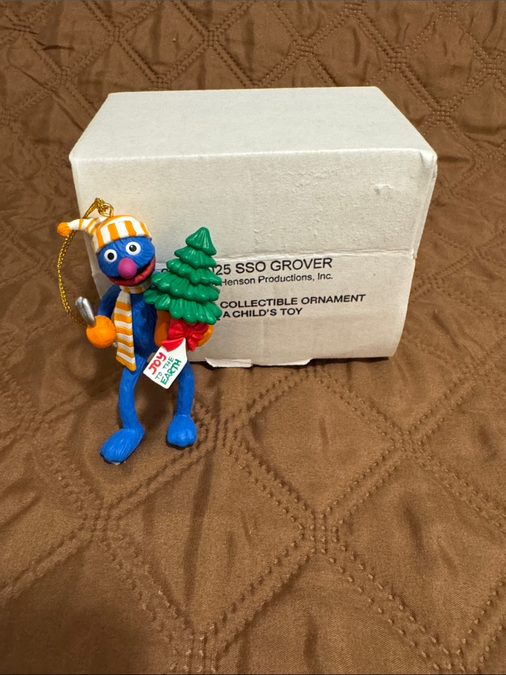 Vintage 1993 Sesame Street Grover “Joy To The Earth” Christmas ornament
